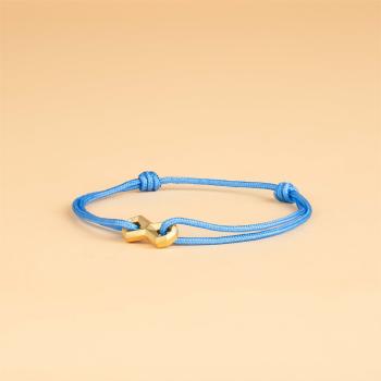 Preview: 1,5 mm hellblaues Nylonarmband mit einem Titan-Unendlichkeitszeichen - Infinity Light Blue Gold